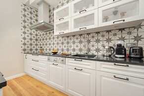 One Bedroom Apartment for 3 by Renters