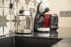 One Bedroom Apartment for 3 by Renters