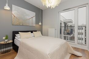 Gentle Apartment in Warsaw by Renters