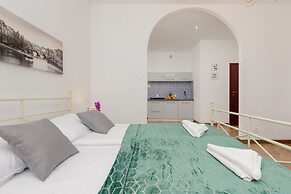 Beautiful Studio Piotrkowska by Renters