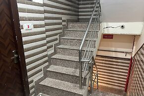 Shree Lodge Near New Delhi Railway Station, Paharganj