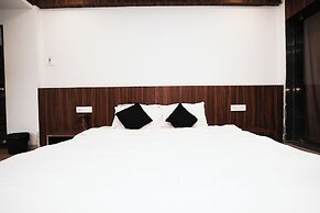 Hotel Sai Executive Near Holy Cross Church Mahabaleshwar