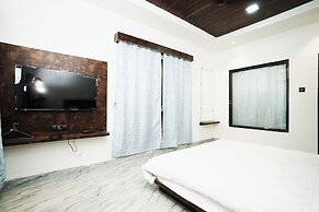 Hotel Sai Executive Near Holy Cross Church Mahabaleshwar