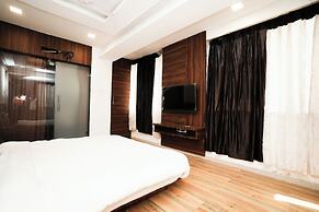 Hotel Sai Executive Near Holy Cross Church Mahabaleshwar