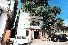 Hotel Maharaja Residency