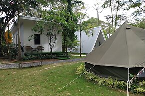 It My Life Cafe X Camp