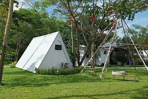 It My Life Cafe X Camp