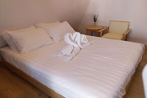 It My Life Cafe X Camp