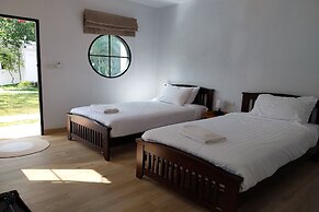 It My Life Cafe X Camp