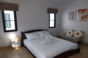 It My Life Cafe X Camp