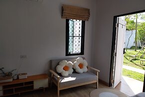 It My Life Cafe X Camp