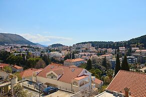 KABLAR'S SUNNY SUITES