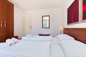 KABLAR'S SUNNY SUITES