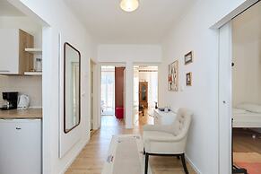 KABLAR'S SUNNY SUITES