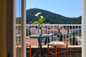 KABLAR'S SUNNY SUITES