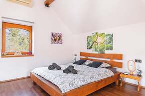 Luxury Vineyard Retreat Matej