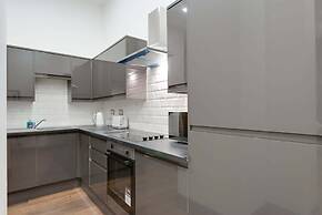 Harrisons Aparthotel