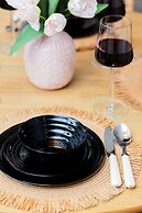 Rustic Style Apartment by Renters