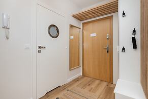 Rustic Style Apartment by Renters