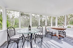 Dtwn St Marys Home Near Waterfront: Pets Welcome!