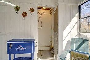 1 Mi to Bethany Beach: Townhome w/ Screened Porch!