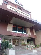 Hotel Apna Palace
