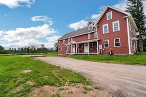 Farmview By Newfound Lake 4 Bedroom Duplex by Redawning