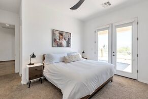 Casa Verde 4 Bedroom Home by RedAwning