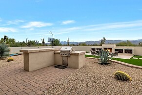 Casa Verde 4 Bedroom Home by RedAwning