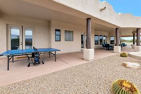 Casa Verde 4 Bedroom Home by RedAwning