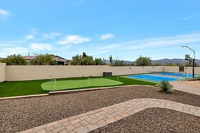 Casa Verde 4 Bedroom Home by RedAwning