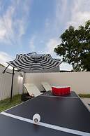 Miami Getaway Heated Pool House & Pool Table Villa