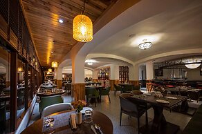 Udaan Hotel Pine Crest