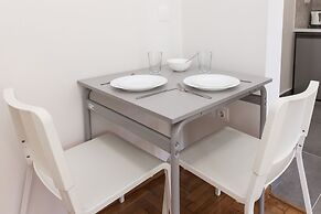 Stylish New Paradise for 2 in Marousi