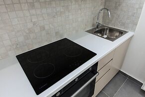 Stylish New Paradise for 2 in Marousi