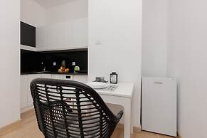 Piotrkowska Studio Łódź by Renters