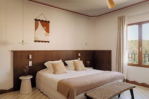 Boutique-Hôtel et Restaurant Basgi Basgi