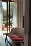 Boutique-Hôtel et Restaurant Basgi Basgi