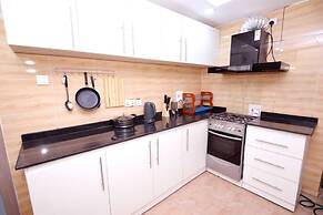 Iris-gold apartments