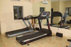 Iris-gold apartments