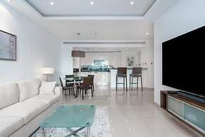 Cozy 2bdr in Jumeirah Lakes Towers