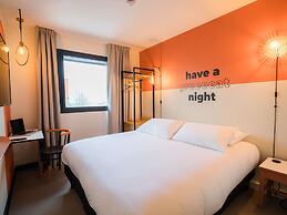 Greet Hotel Brest Aéroport