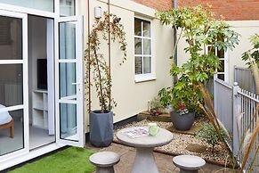 Castle Retreat City Centre Near Train & Parking