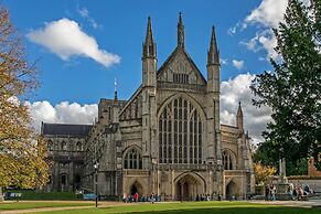 Unique Property in the Heart of Winchester