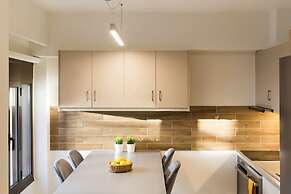 Antigoni's Seaside Lodge