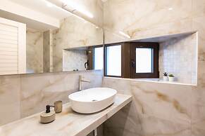 Antigoni's Seaside Lodge