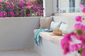 Antigoni's Seaside Lodge