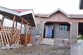 Lux Suites Mara Holiday Homes