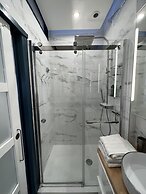 MRTN APARTMENTS & SUITES