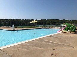 Wilderness Presidential Resort Cabins